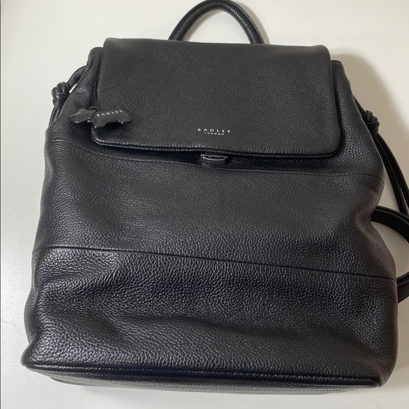 New Radley London Black Flap-over Leather Backpack - Picture 3 of 13